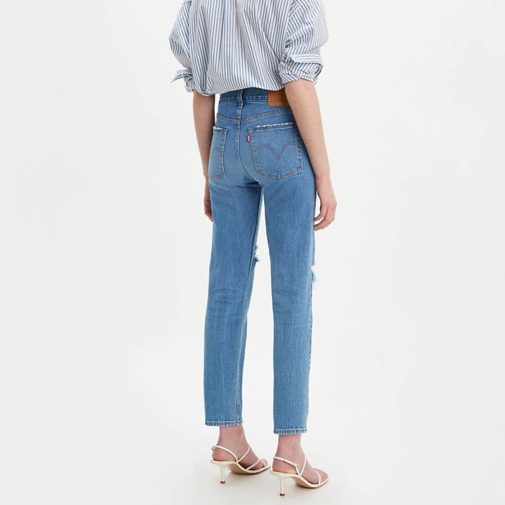 NWT Levi’s Wedgie Fit (Women’s 26) with tags